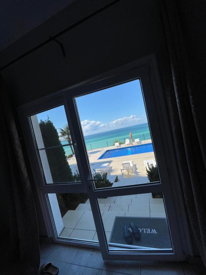Astan Hotel Γκάγκρα Εξωτερικό φωτογραφία