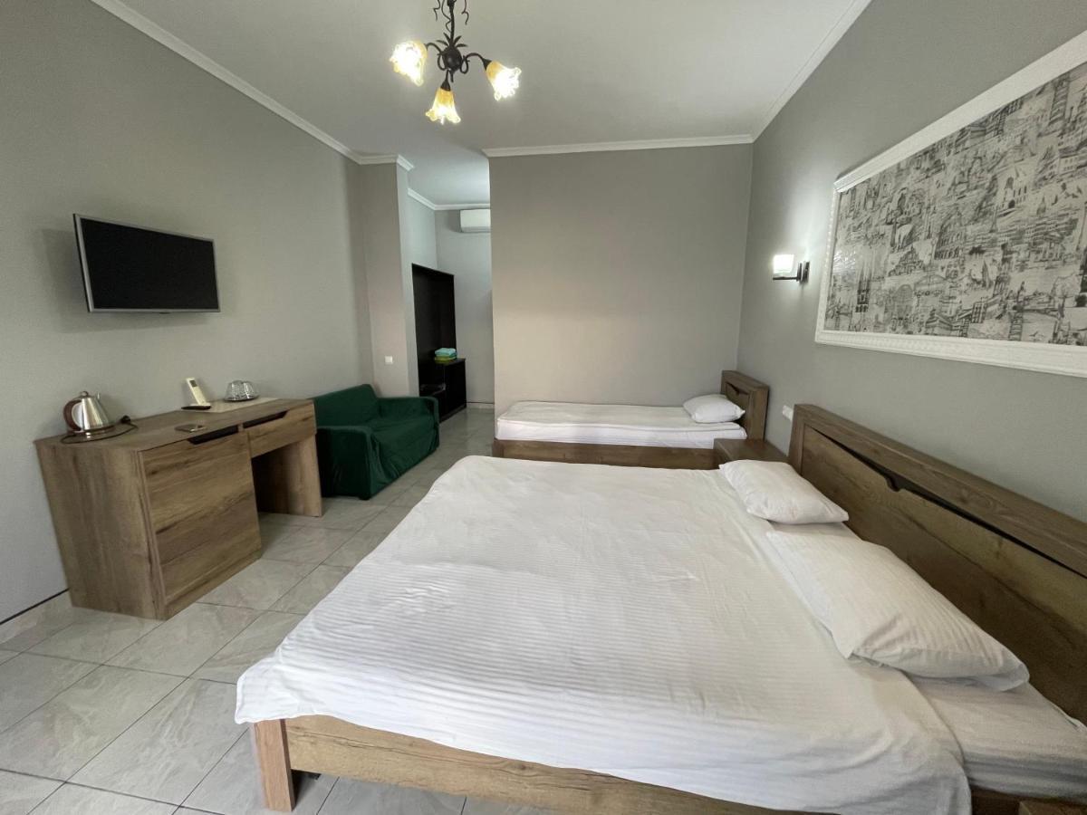 Astan Hotel Γκάγκρα Εξωτερικό φωτογραφία