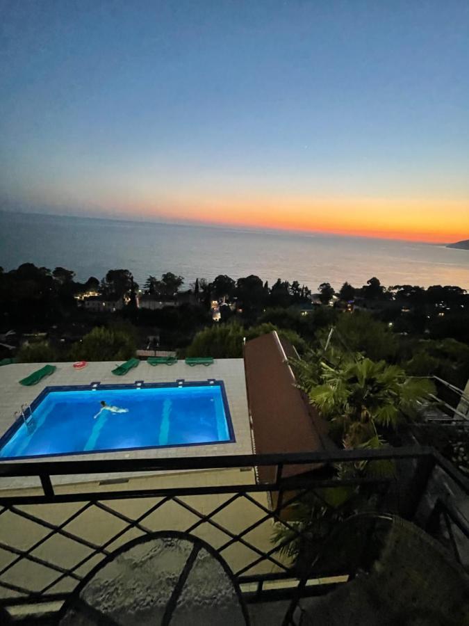 Astan Hotel Γκάγκρα Εξωτερικό φωτογραφία
