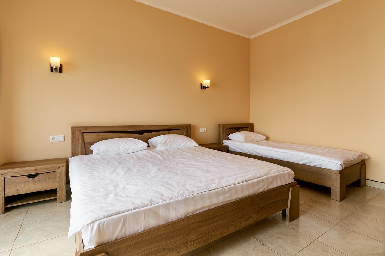 Astan Hotel Γκάγκρα Εξωτερικό φωτογραφία